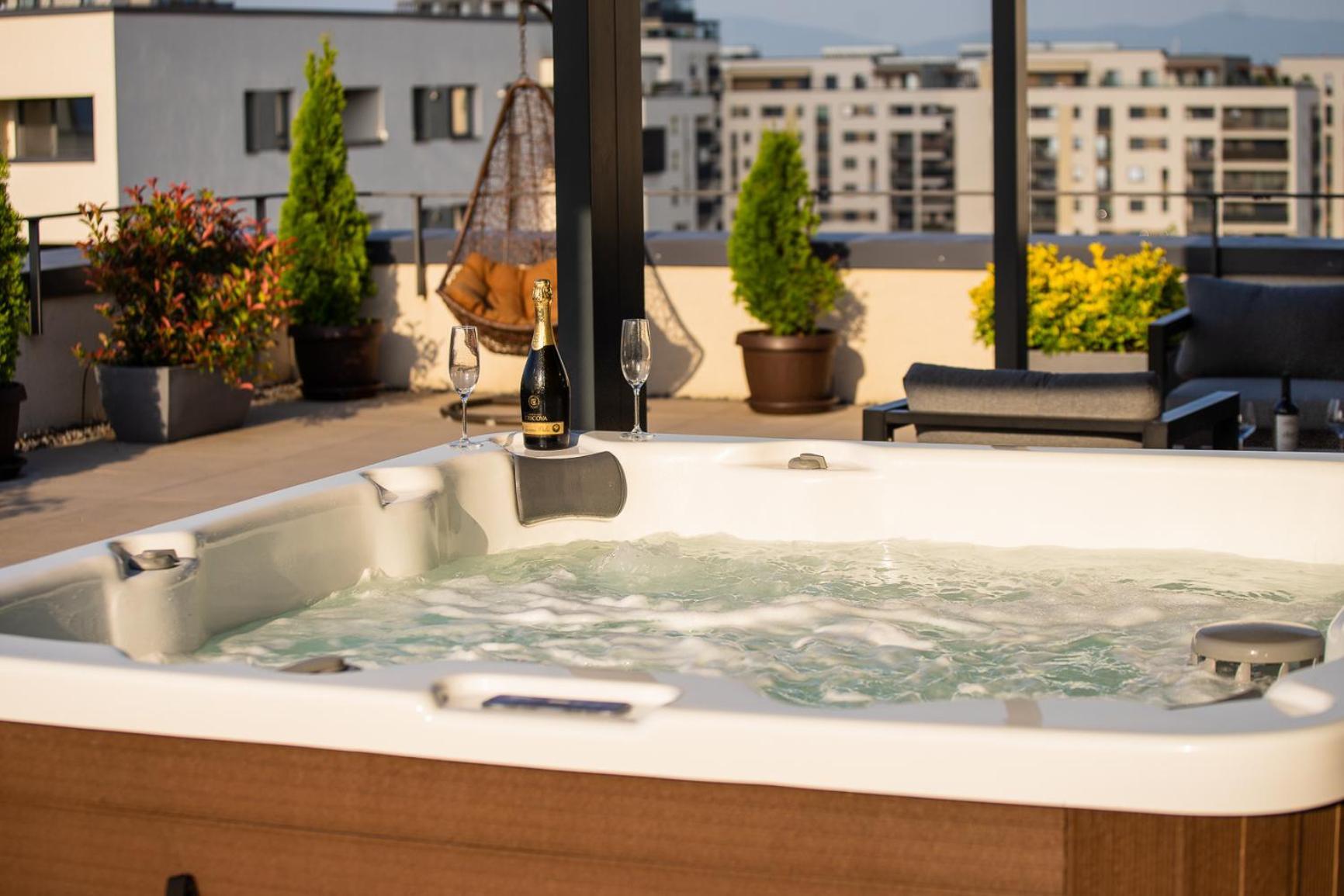 Penthouse Eliza - Coressi Apartment *
